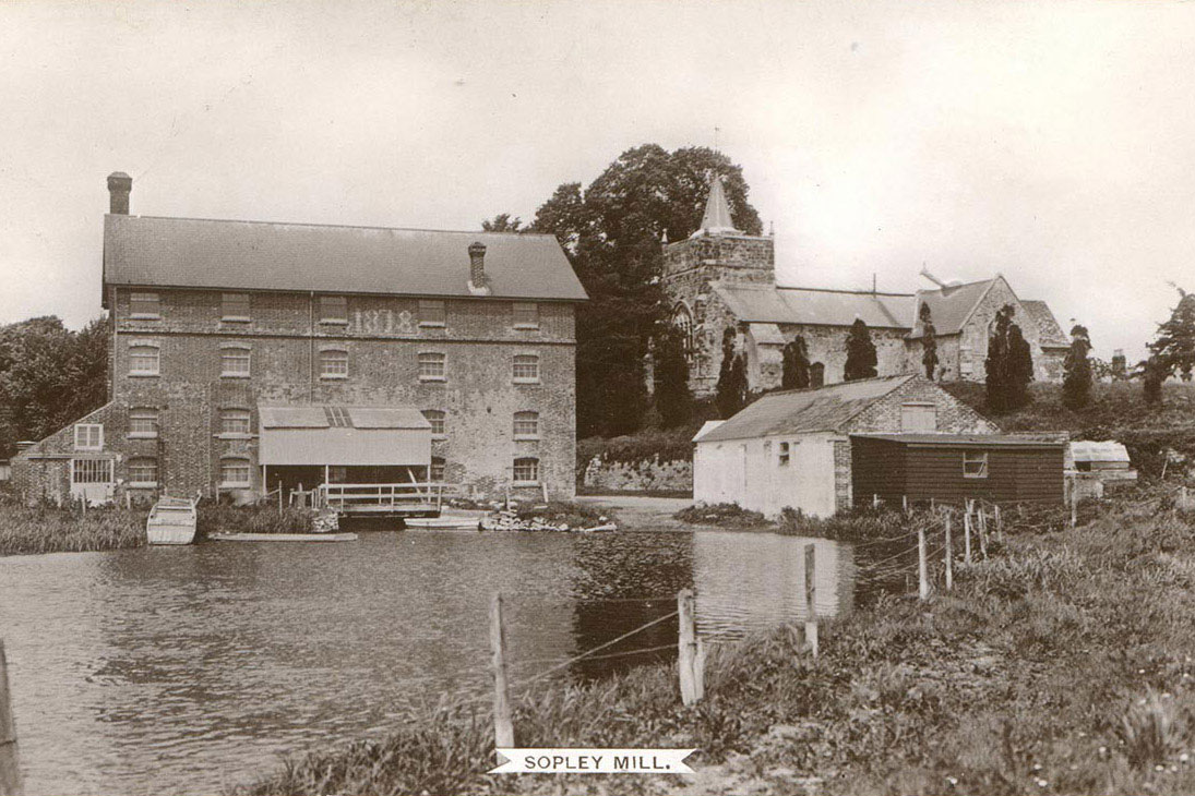 7679572490_696206593f_k