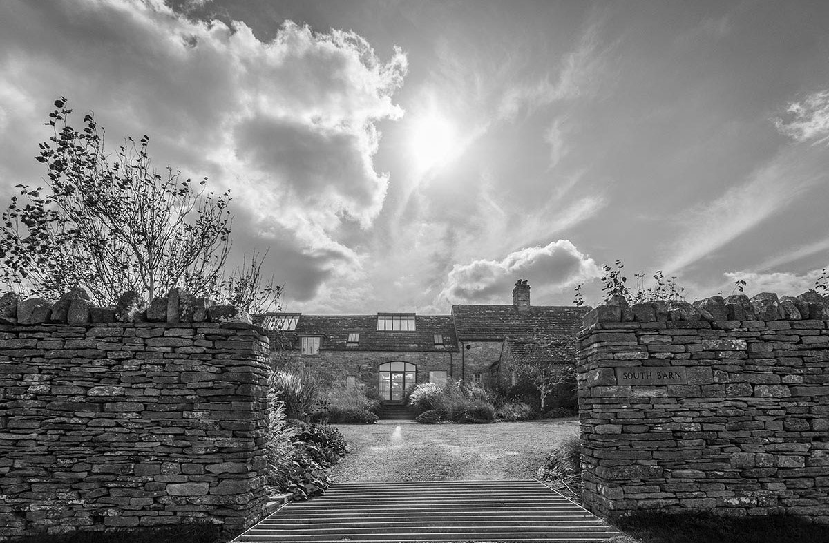 South-Barn-by-Rick-McEvoy-Photography-031017-012bw