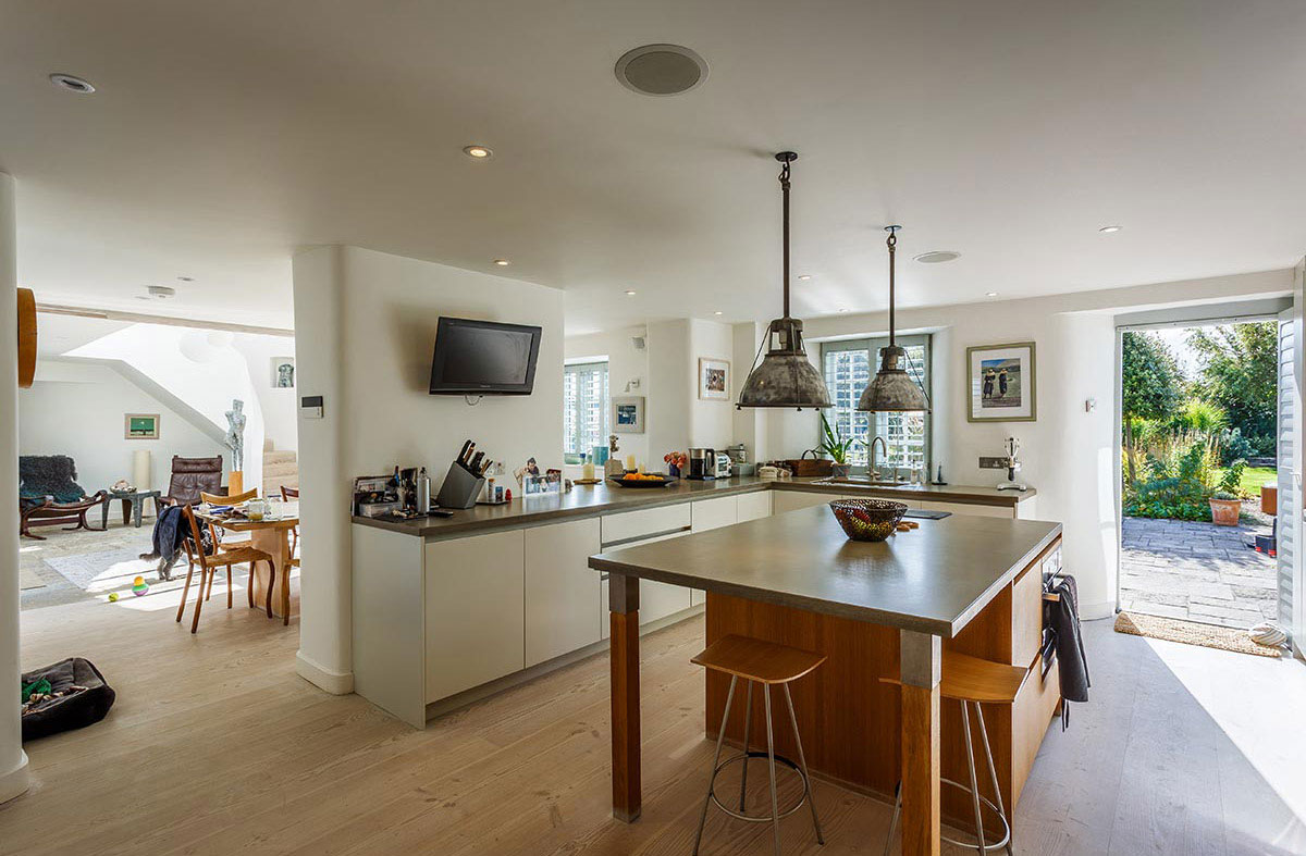 South-Barn-by-Rick-McEvoy-Photography-031017-013