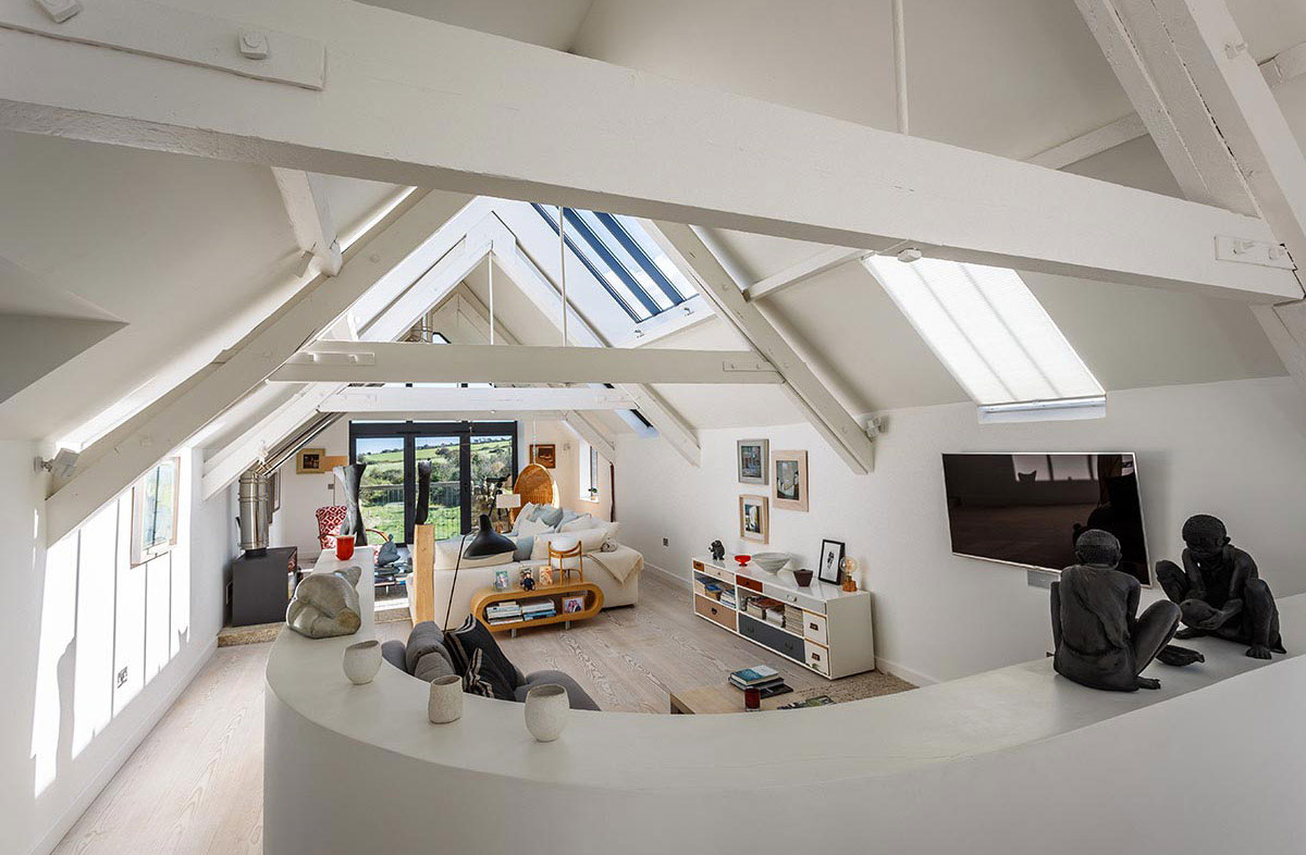 South-Barn-by-Rick-McEvoy-Photography-031017-024